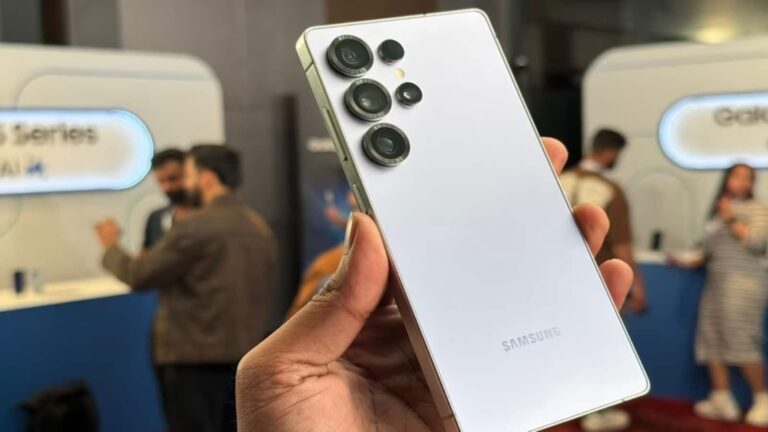Amazon Great Freedom Festival Sale 2025: Samsung Galaxy S25 Ultra पर मिल रही 23 हजार की छूट, जानें ऑफर्स और कीमत
