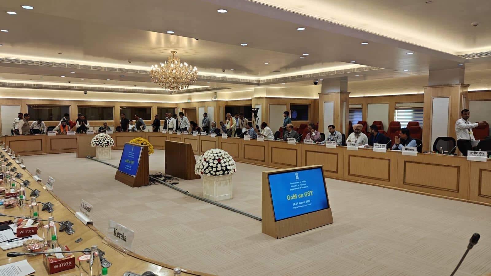 हेल्थ और लाइफ इंश्योरेंस पर मिलेगी GST छूट? बिहार के डिप्टी CM ने बताया GoM ने रखा ये प्रस्ताव