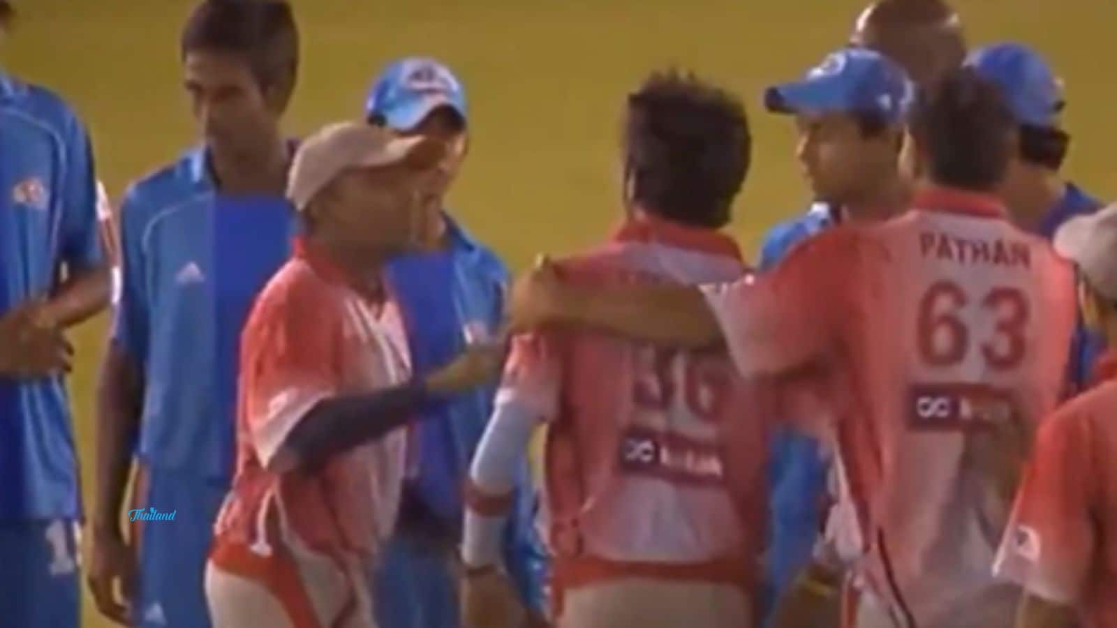 17 साल बाद सामने आया ये अनदेखा वीडियो...जब श्रीसंत को हरभजन ने मारा था थप्पड़