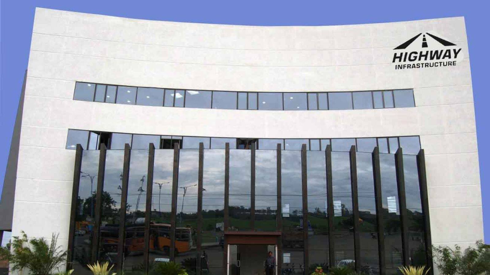 Highway Infra IPO: पहले ही दिन 6 गुना हुआ सब्सक्राइब, GMP से मिल रहे शानदार संकेत, जानिए निवेश करें या नहीं?