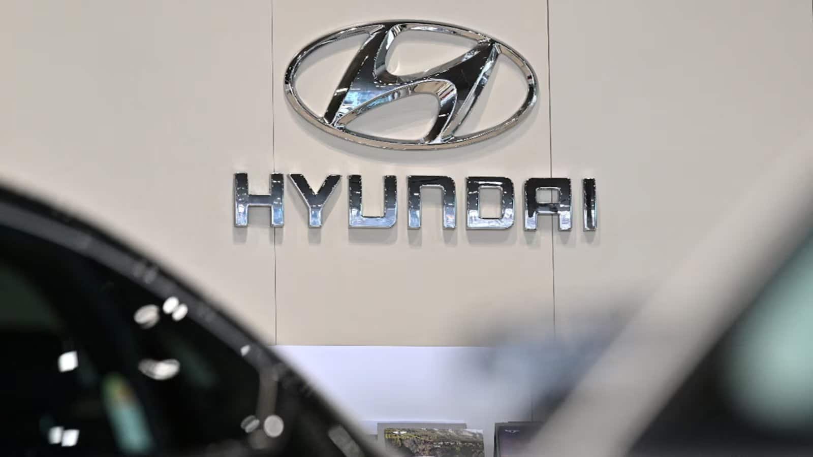 Hyundai Motor India ने लगाई 10% की छलांग, लिस्टिंग के बाद पहली बार इंट्राडे में इतनी बड़ी बढ़त; बनाया नया रिकॉर्ड हाई