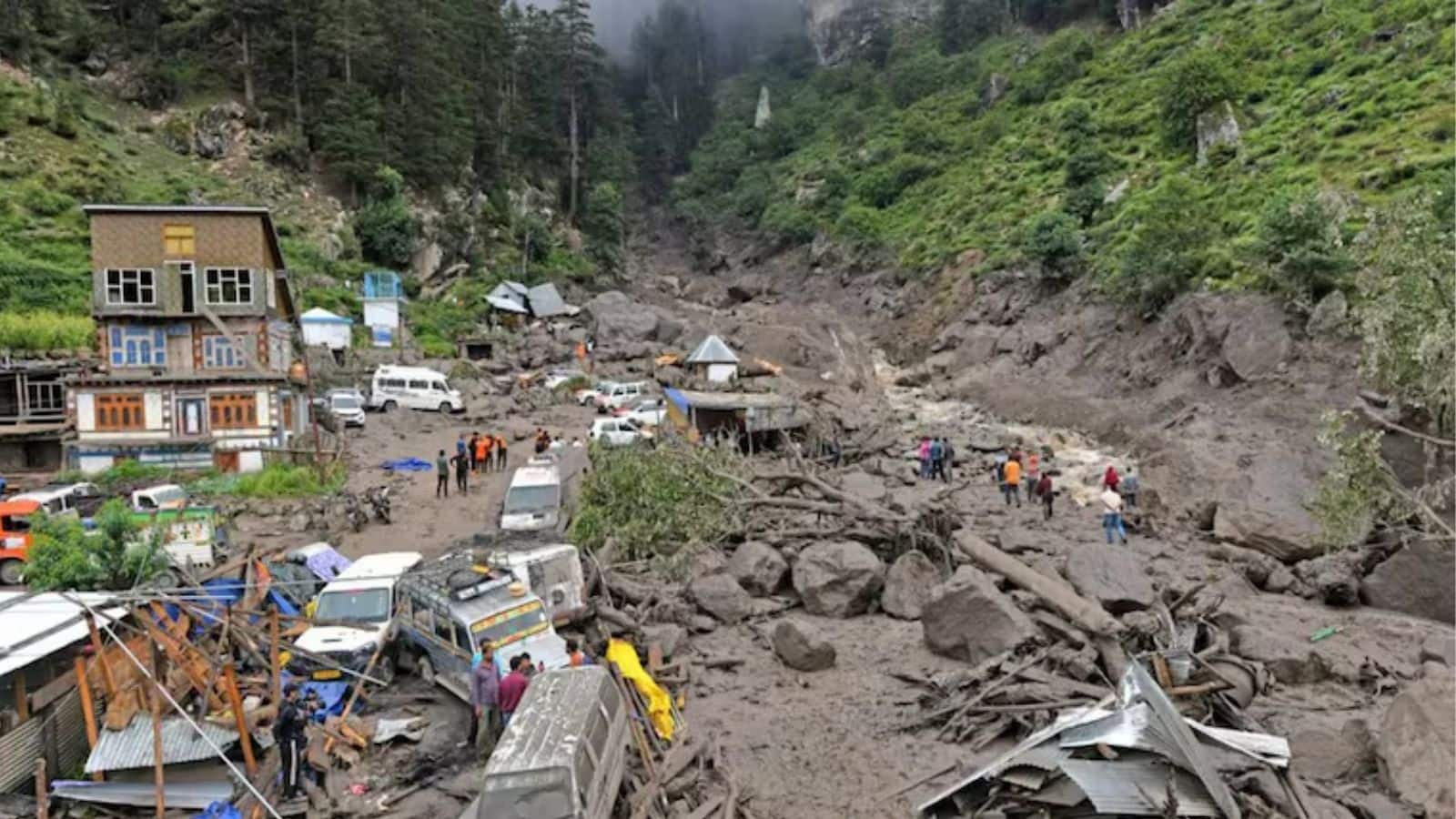 Kishtwar Cloudburst: किश्तवाड़ में बादल फटने से हुई भारी तबाही में अब तक 63 लोगों की मौत, तलाशी अभियान जारी