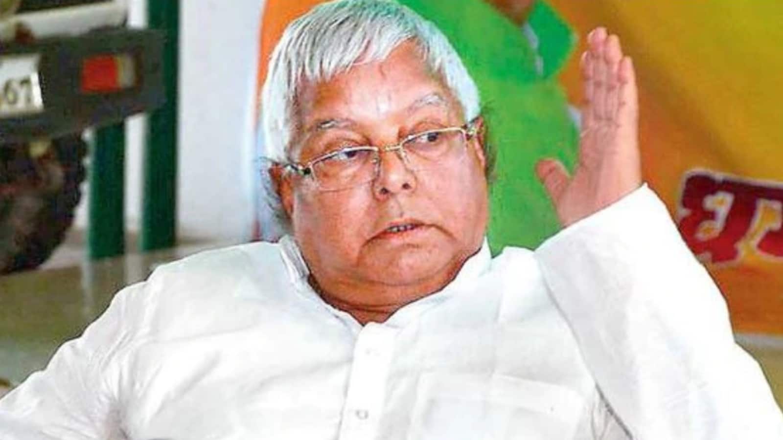 चुनाव को लेकर RJD सुप्रीमो लालू यादव एक्टिव मोड में, रणनीति बनाने निकले आरा!