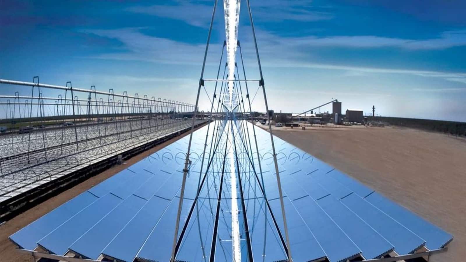 फ्लैट लिस्टिंग के बाद से चढ़ ही रहा M&B Engineering, बुक कर लें मुनाफा या अभी और है दम?