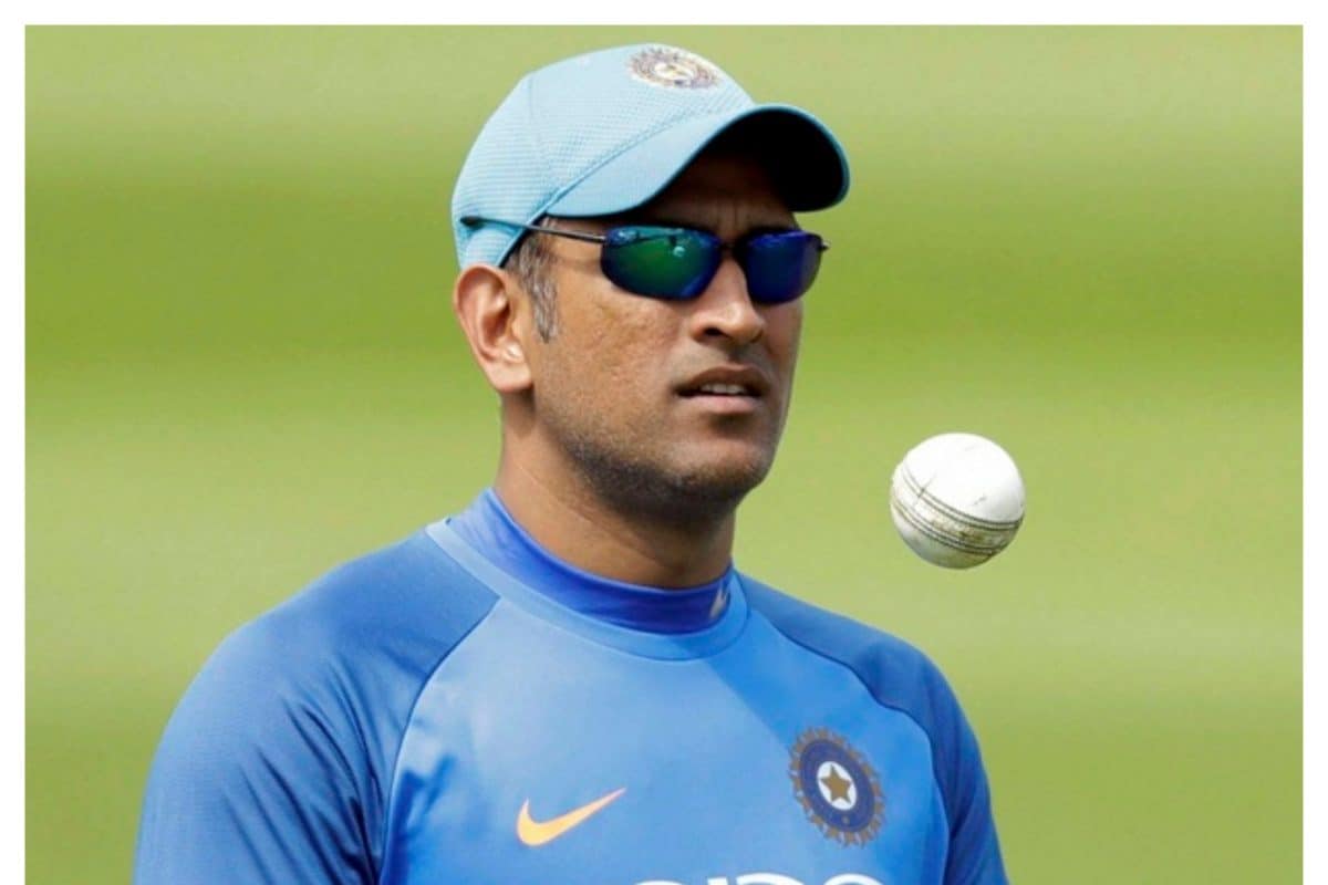 MS DHONI को टीम इंडिया का मेंटोर बनाने की खबर पर मनोज तिवारी ने ली चुटकी