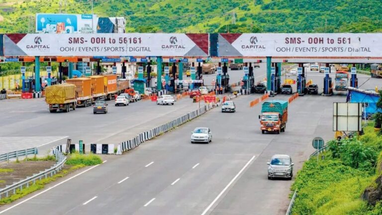 महाराष्ट्र सरकार का बड़ा फैसला, अब इन तीन प्रमुख एक्सप्रेस रोड पर इलेक्ट्रिक वाहनों को नहीं देना होगा टोल