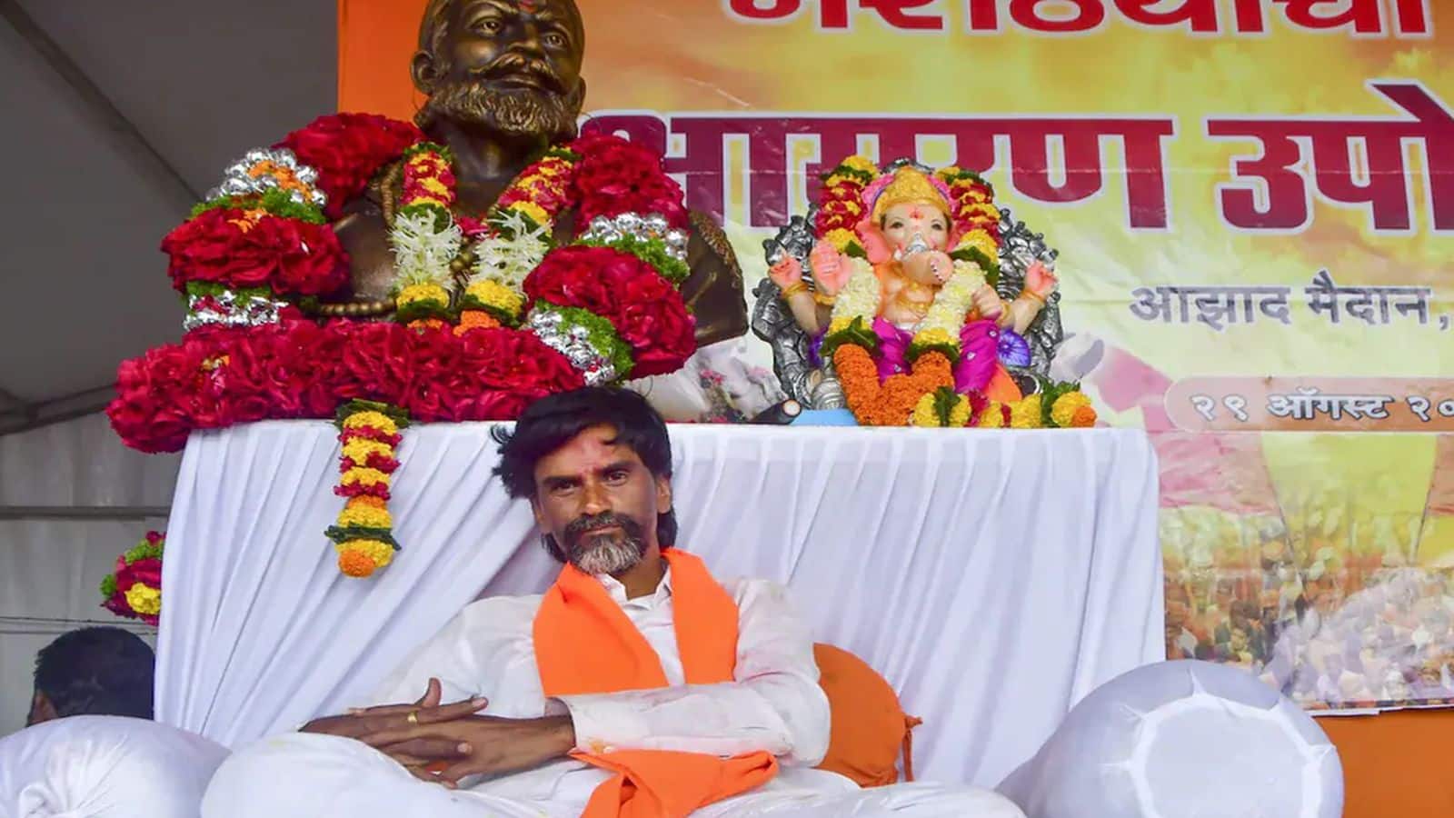 Manoj Jarange Patil: मराठा आरक्षण आंदोलन के चेहरा मनोज जरांगे कौन हैं? उनके एक इशारे पर हिल जाती है महाराष्ट्र सरकार