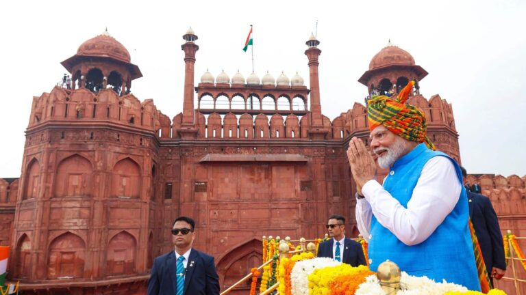 पीएम मोदी 15 अगस्त को लाल किले की प्राचीर से देश को 12वीं बार संबोधित करेंगे, PM के भाषणों में 1 लाख से पार हो जाएंगे शब्द
