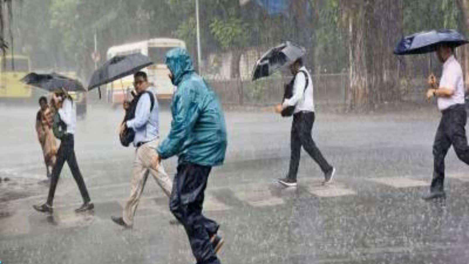 Bihar Rain Alert: उत्तर बिहार की ओर बढ़ेगा मानसून, पटना में खतरे के निशान से ऊपर निकली गंगा
