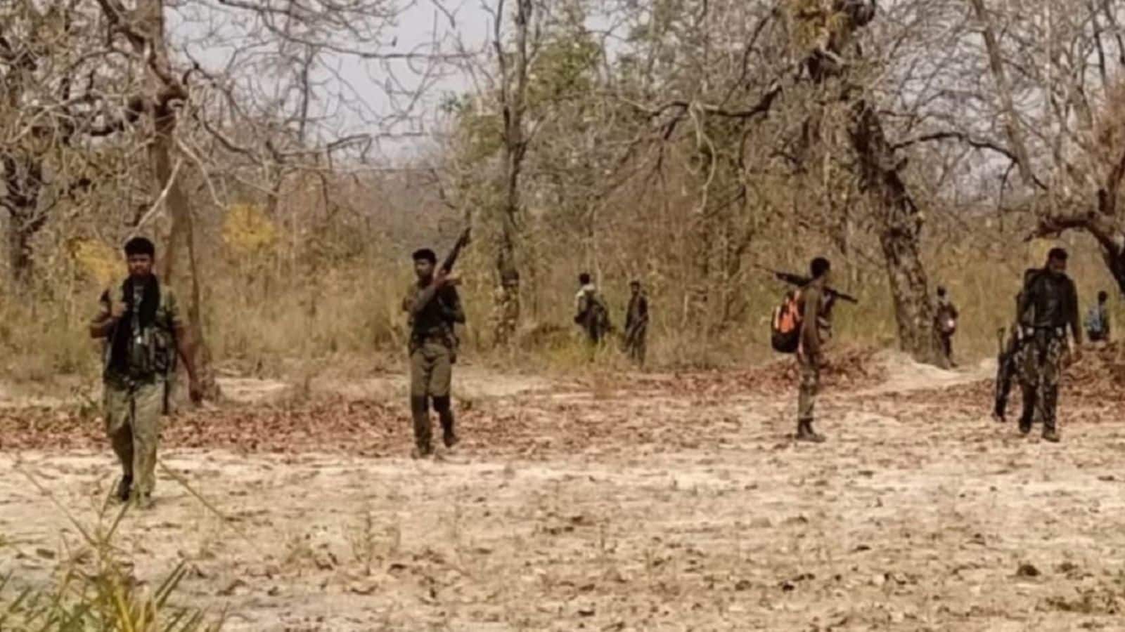 Bijapur IED Blast: छत्तीसगढ़ के बीजापुर में नक्सली IED विस्फोट में एक जवान शहीद, दो घायल