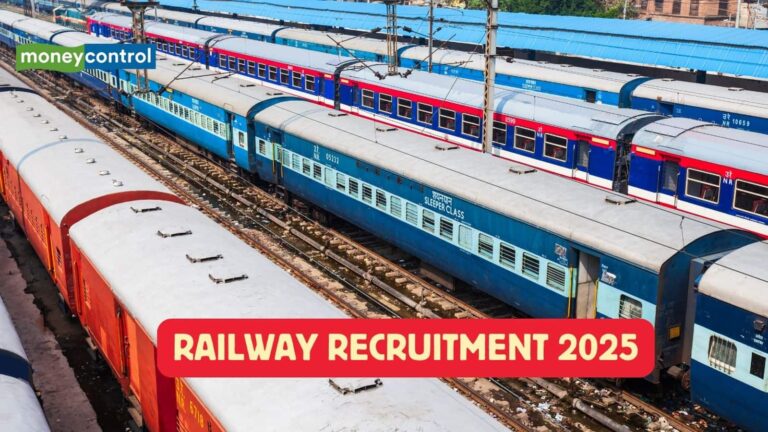 Railway Recruitment 2025: रेलवे में नौकरी की भरमार! 3,115 अप्रेंटिस पदों के लिए नोटिफिकेशन जारी, जानें डिटेल्स