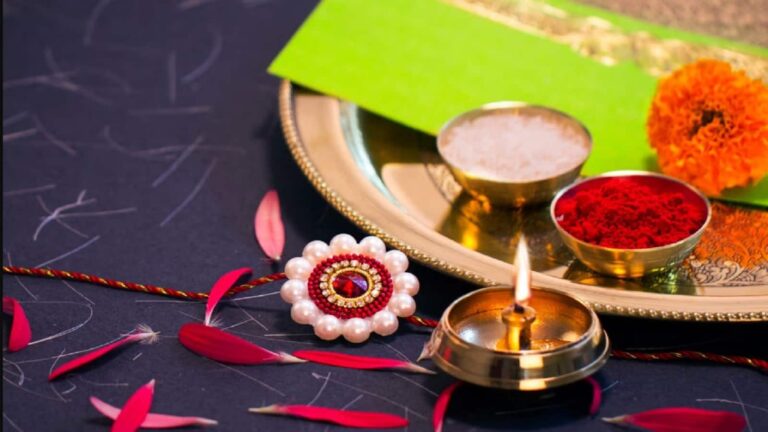 Raksha Bandhan 2025: भाई अगर यूएई में है तो इस दिन और मुहूर्त में बंधेगी राखी