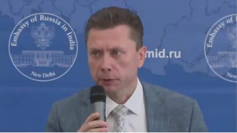 S-400 का 'सुदर्शन चक्र' से क्या है संबंध? रूसी राजनयिक ने दिया हैरान करने वाला जवाब