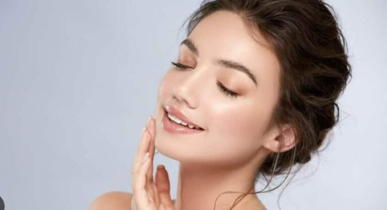 Beauty Tips: शहद और ब्राउन शुगर बन सकता है आपके ग्लोइंग स्किन का राज, बस ऐसे कर लें इस्तेमाल!