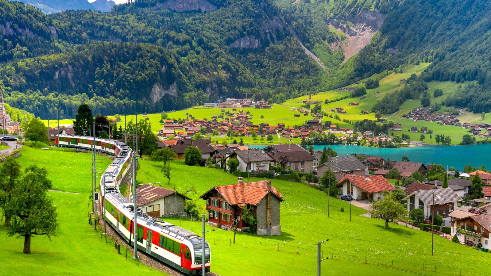 Golden Visa: यूरोप का ये देश भारतीय को दे रहा गोल्डन वीजा, जानिए इसके बारे में सबकुछ