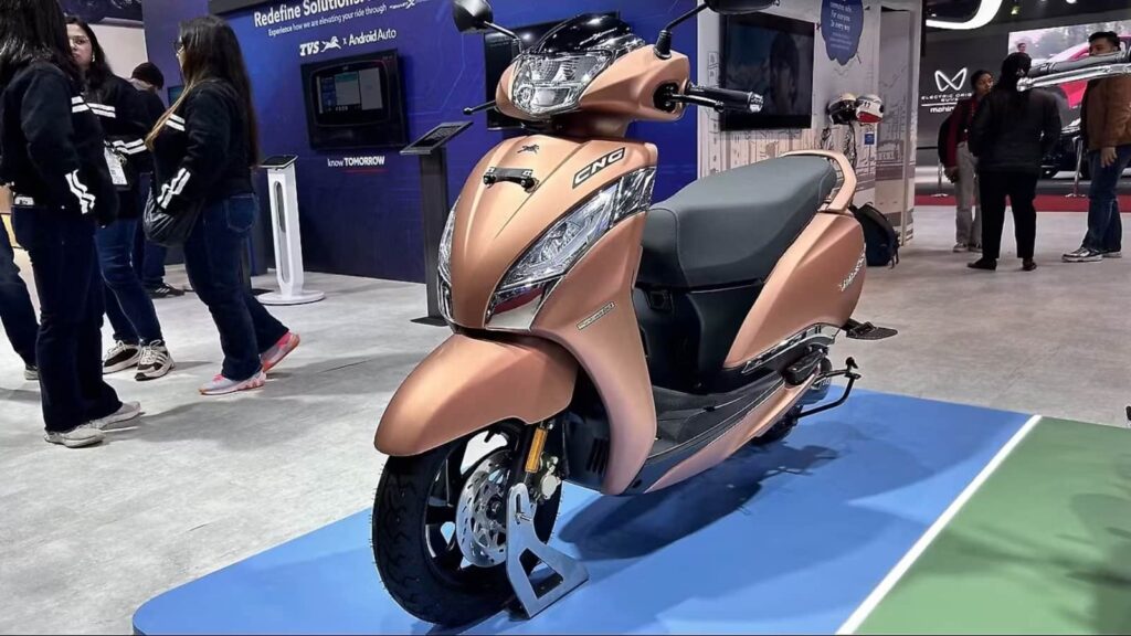 TVS Jupiter CNG: TVS जल्द लॉन्च करेगा दुनिया का पहला CNG स्कूटर, 1KM जाने में 1 रुपये से भी होगा कम खर्च