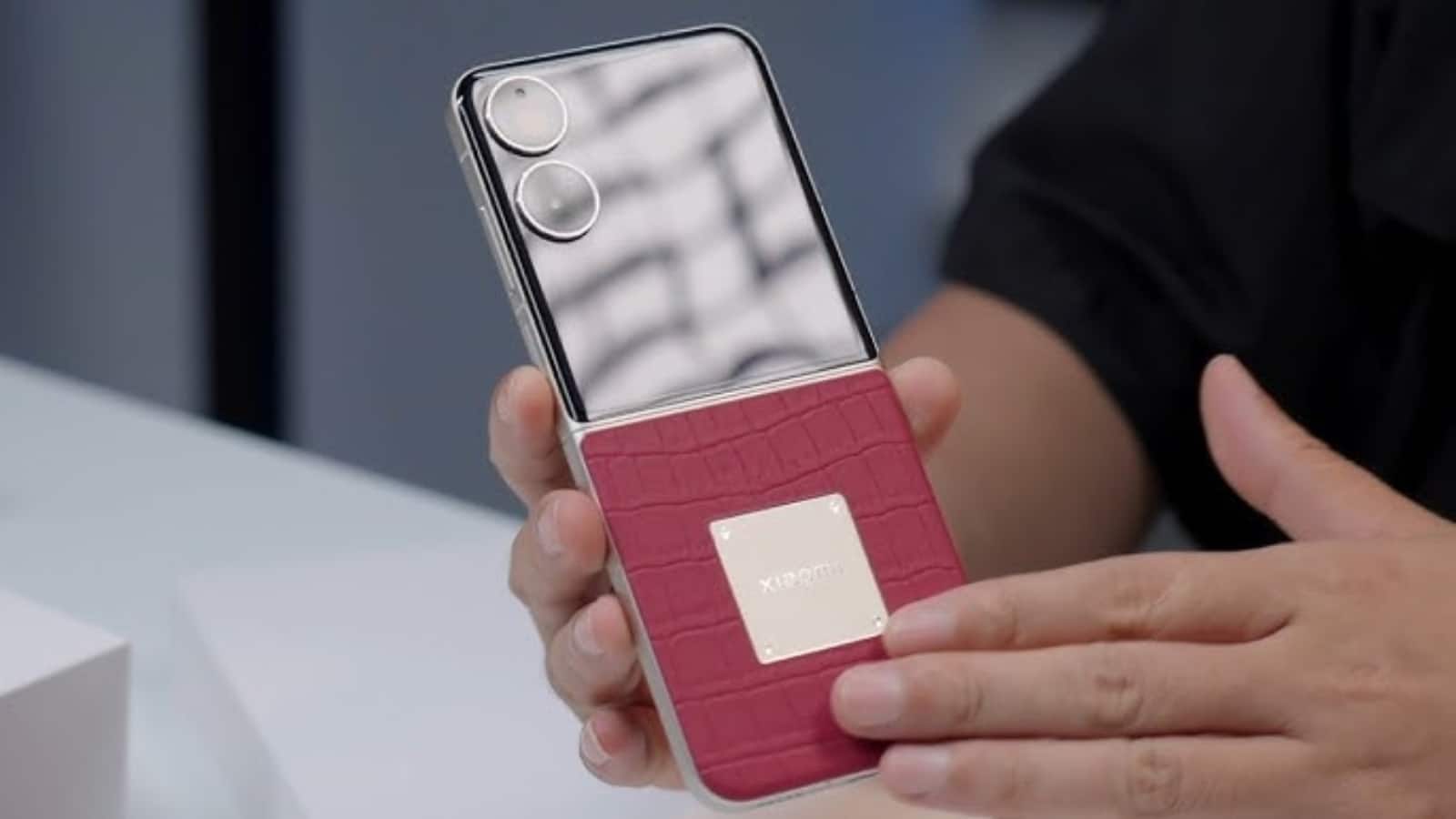 Xiaomi Mix Flip 2 Diamond Edition: Xiaomi ने लॉन्च किया Mix Flip 2 का स्पेशल एडिशन, फोन में लगा है डायमंड, जानें कीमत