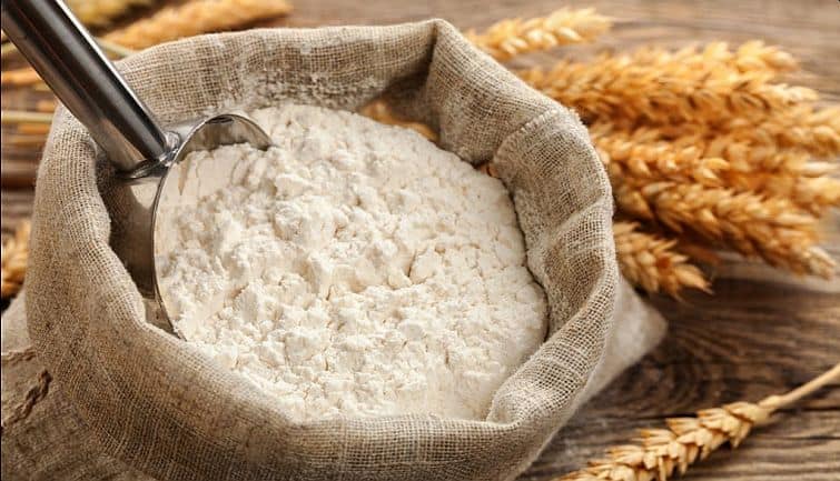 Wheat News: आटे में सोयामील मिलाने की तैयारी में सरकार, इससे क्या कीमतों में आएगा उछाल