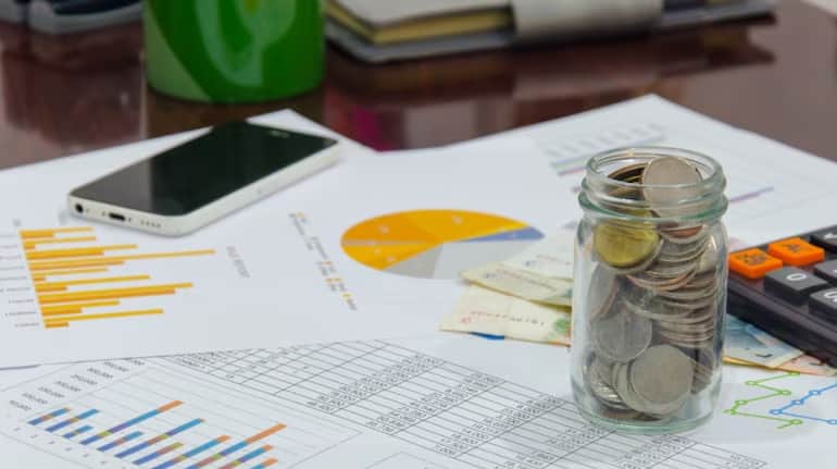 इंटरेस्ट रेट घटने से पहले एन्युटी प्लान में निवेश करने में बड़ा फायदा, जानिए वजह