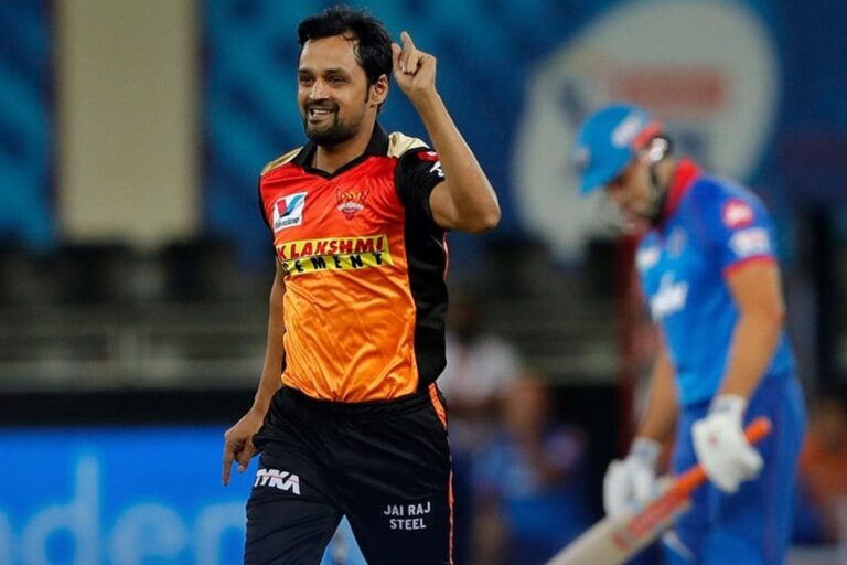 धोनी के गांव से निकला, टीम इंडिया के लिए खेले 2 टेस्ट, अब करता है बैंक में जॉब