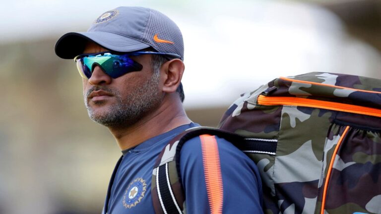 MS Dhoni News: धोनी बनेंगे टीम इंडिया के नए हेड कोच? गौतम गंभीर के बाद मिल सकती है टीम की कमान, पूर्व क्रिकेटर का बड़ा दावा