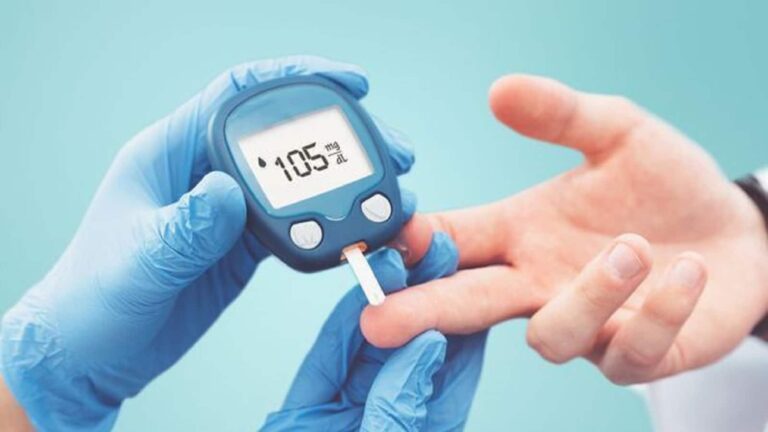 Tips to control blood sugar: आयुर्वेद में बताई इन 5 चीजों की मदद से सुधारें इंसुलिन रेजिस्टेंस