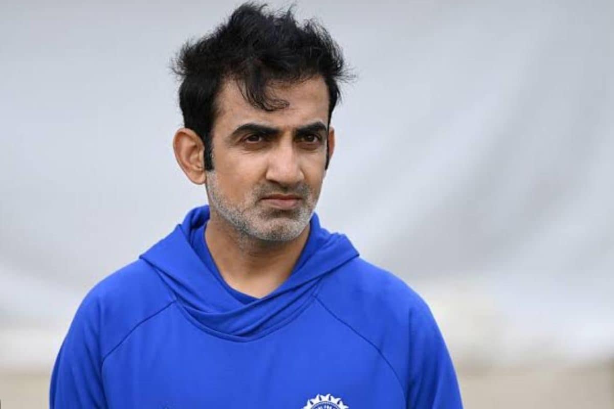 फ्लड लाइट में फाइट के मास्टर हैं हेड कोच, रंग बदलते ही बदल जाते हैं गंभीर