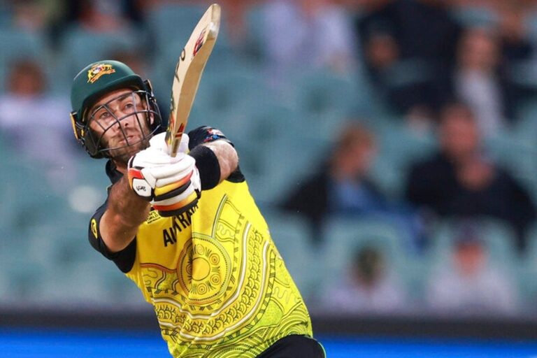 AUS vs SA :  मैक्सवेल ने चौका जड़कर अंतिम वनडे में ऑस्ट्रेलिया को दिलाई जीत