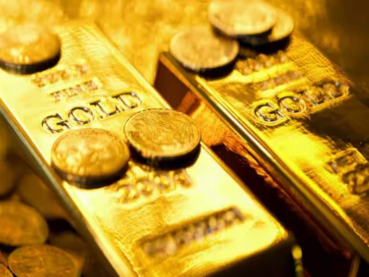 Gold Price Today: MCX पर रिकॉर्ड ऊंचाई पर पहुंचा सोना, एक्सपर्ट्स से जानें साल के अंत तक कहां तक जा सकता है भाव