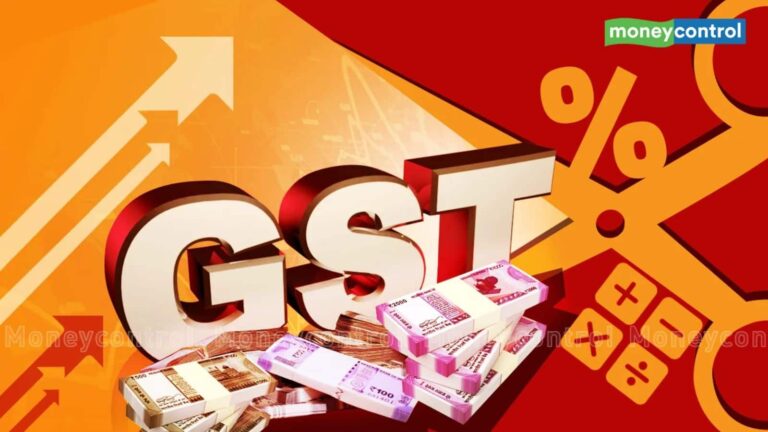 GST Reforms: कार से लेकर मोबाइल तक... क्या होगा सस्ता, क्या होगा महंगा? देखिए पूरी लिस्ट
