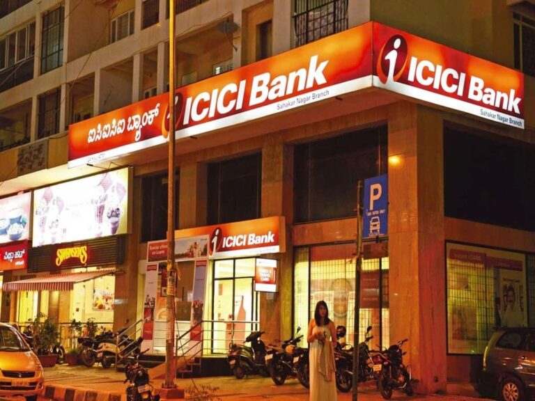 ICICI Bank में रखने होंगे 50000 रुपये, वरना कटेगा चार्ज, इन शहरों के ग्राहकों पर पड़ेगा असर