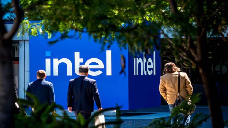 Intel में 10% हिस्सेदारी खरीद ली ट्रंप ने, अमेरिका की बदलती नीति, प्राइवेट सेक्टर पर सरकार का बढ़ता कंट्रोल
