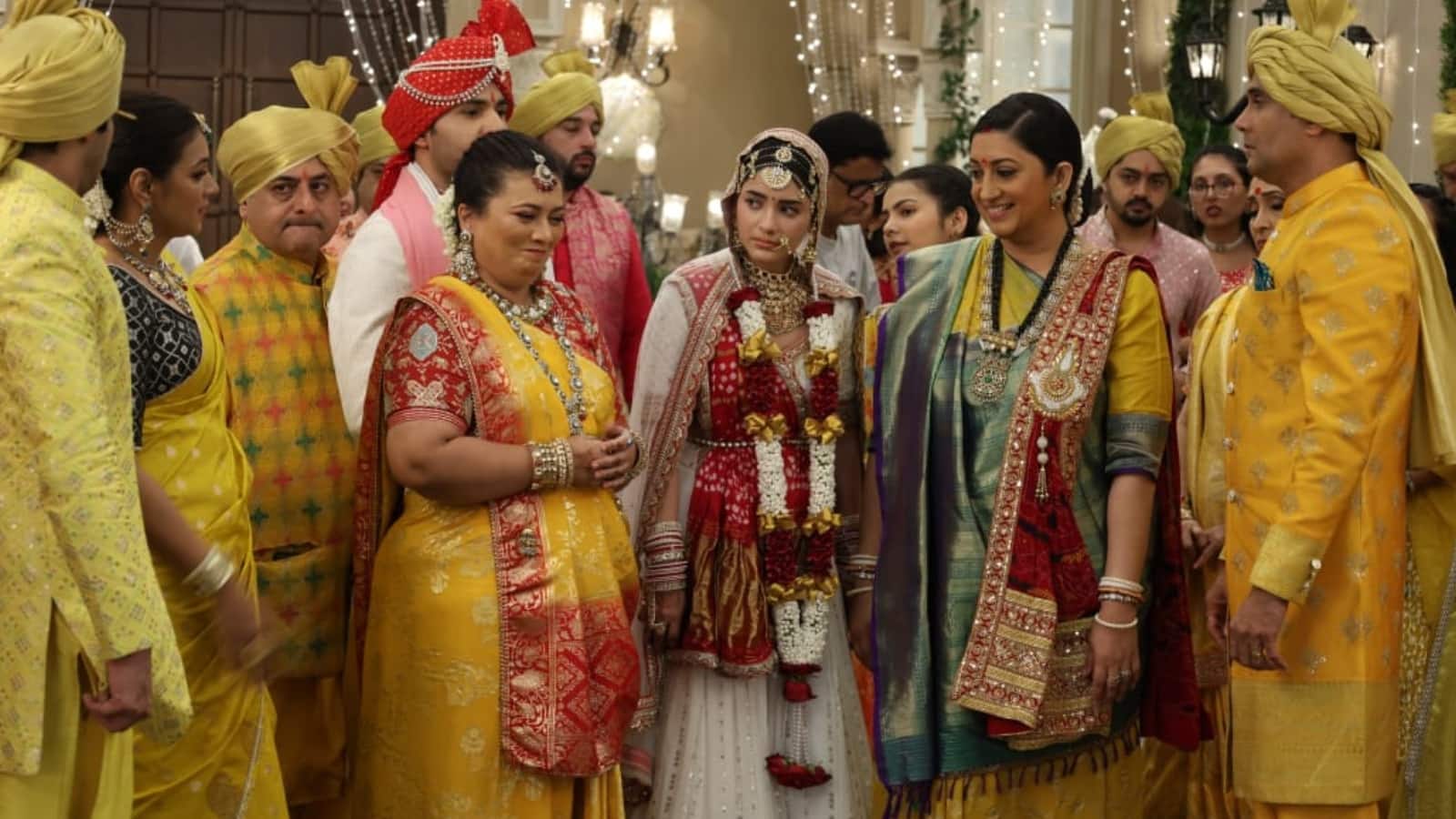 Kyunki Saas Bhi Kabhi Bahu Thi 2: तुलसी की बेटी हो रही हैं विदाई, इस खास शॉट में स्मृति ईरानी से लेकर सभी की आंखें हुईं नम