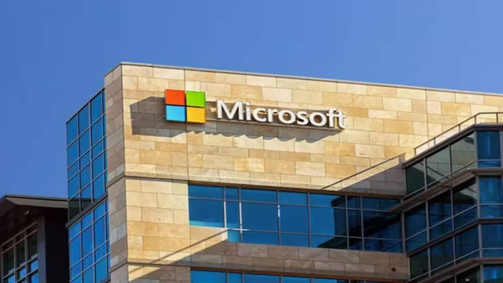 Microsoft में खत्म होगा वर्क फ्रॉम होम, एंप्लॉयीज को हफ्ते में 3 दिन ऑफिस से करना होगा काम