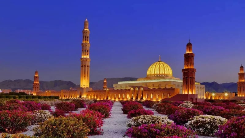 Oman Golden Visa 2025: ओमान सरकार का बड़ा फैसला, गोल्डन वीजा के लिए अप्लाई करने वालों को मिलेगा 10 साल का निवास और फुल बिजनेस ओनरशिप