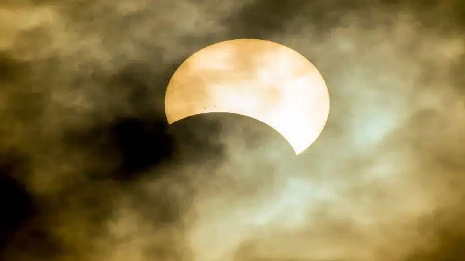 Solar Eclipse 2025: क्या 2 अगस्त को होगा सूर्य ग्रहण, जानें क्या कहते हैं खगोलशास्त्री
