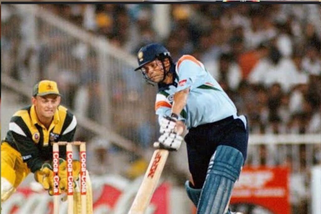 जब सचिन ने 12 घंटे में खेले दो देशों में मैच, शारजाह में शतक फिर मुंबई में मैच