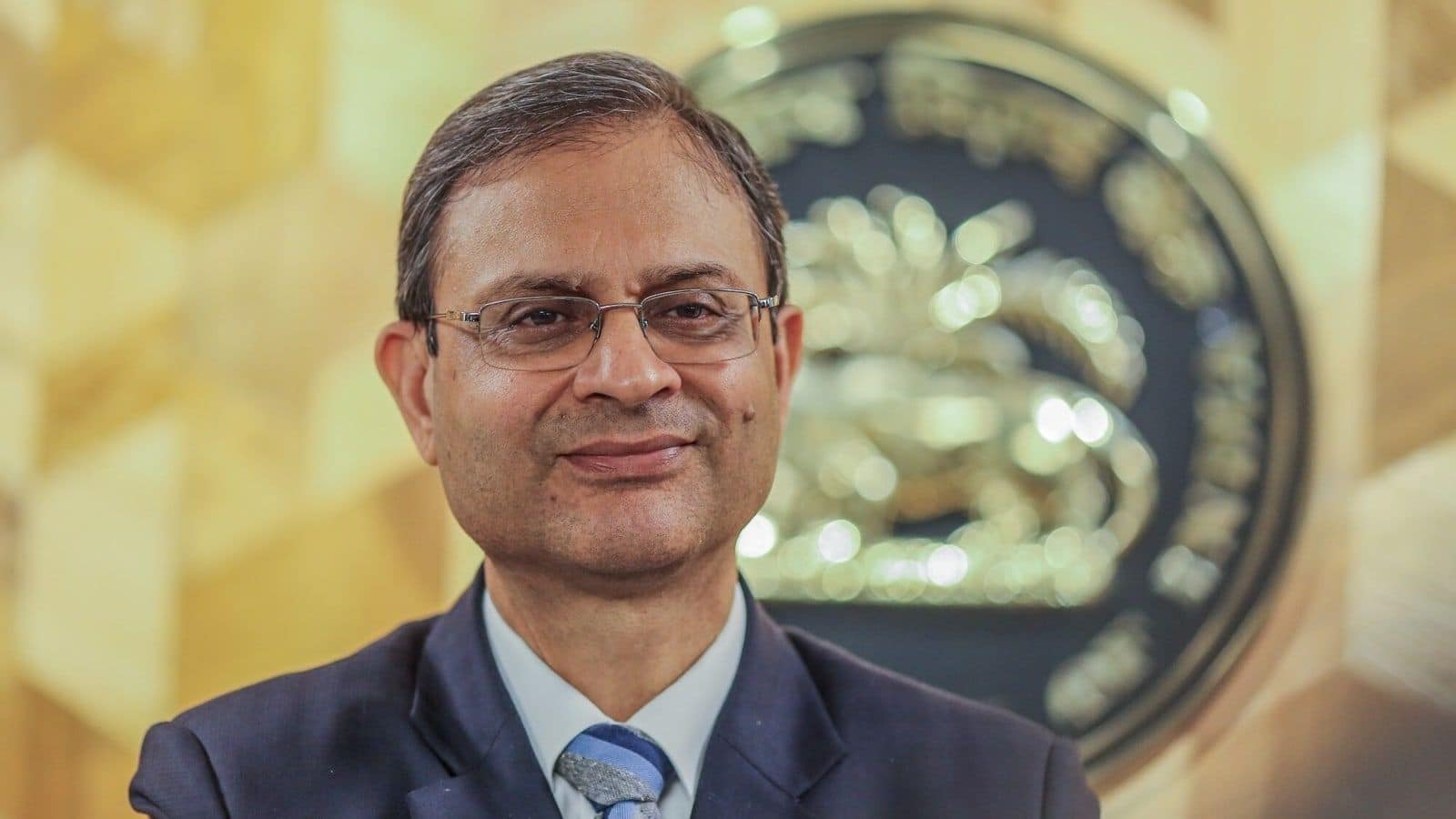 Banks Minimum Balance : मिनिमम बैलेंस तय करने की बैंकों को आजादी, इसमें RBI का कोई रोल नहीं - RBI गवर्नर संजय मल्होत्रा