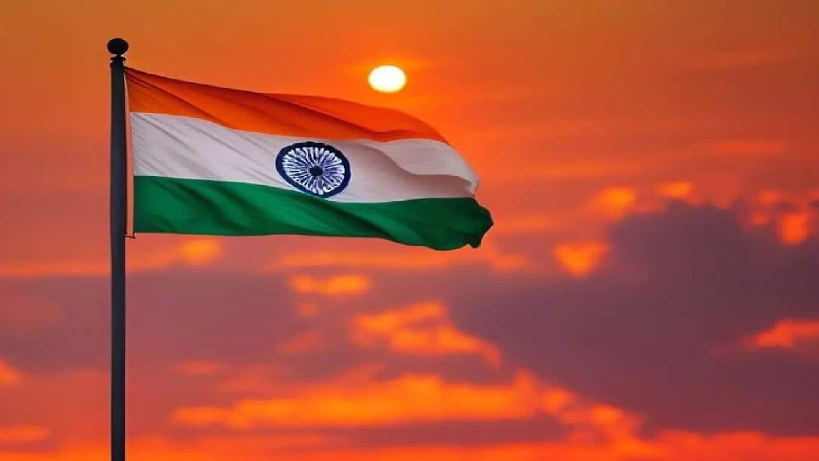 15th August Independence Day: झंडा फहराने से पहले इसके नियम जरूर जानें, वर्ना हो सकता है जुर्माना