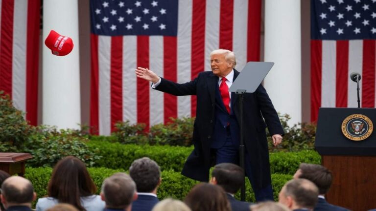 Trump Tariffs: रूस से तेल की खरीदारी जारी, भारत पर अमेरिका ने लगाया अतिरिक्त टैरिफ