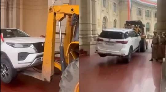 UP: नो पार्किंग में खड़ी थी मंत्री संजय निषाद की कार, फिर ट्रैफिक पुलिस ने उठाया ये बड़ा कदम