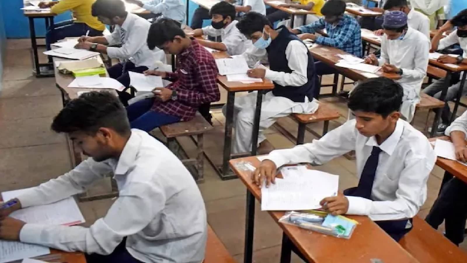 कक्षा नौ और 11 में केवल बाहरी छात्रों की टीसी अपलोड करना अनिवार्य : यूपी बोर्ड