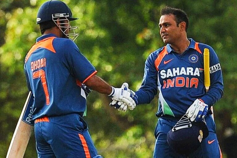 धोनी ने मुझे निकाल दिया था, मैं सचिन के पास पहुंचा...सहवाग का खुलासा