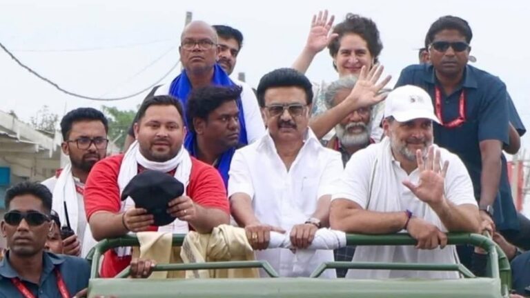 Bihar: राहुल गांधी के सामने मोदी जिंदाबाद के नारे, PM को गाली देने को लेकर BJP कार्यकर्ताओं ने दिखाए काले झंडे