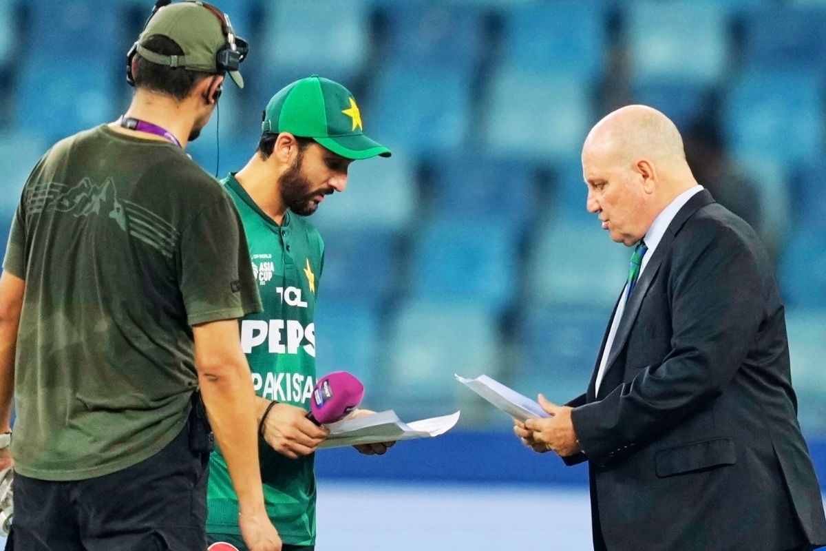 टॉस से कितने मिनट पहले मैच रेफरी को दी गई थी 'नो हैंडशेक' की जानकारी