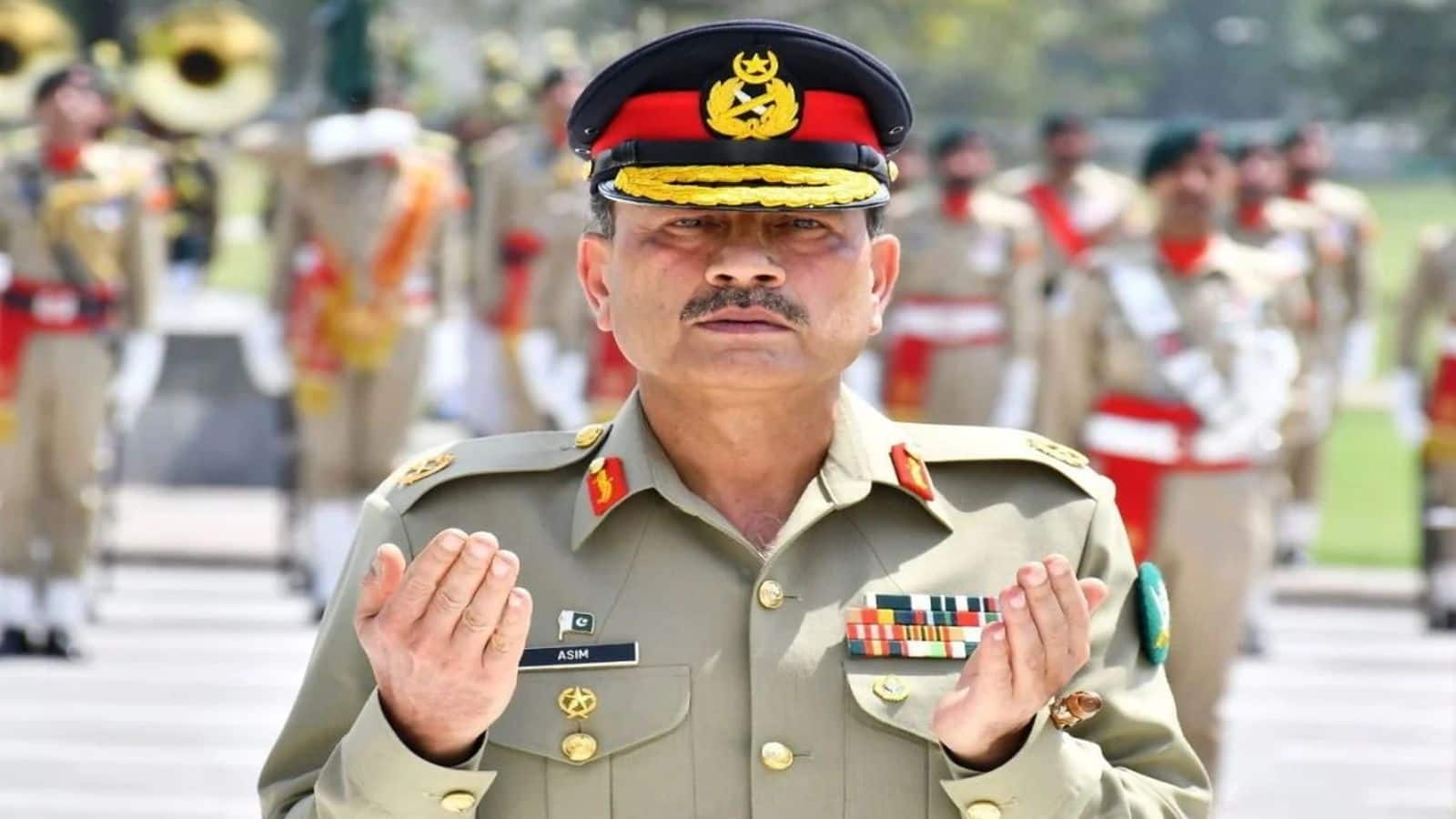 Asim Munir: 'बंकर में छिप कर खुद को बनाया फील्ड मार्शल', जानें आसिम मुनीर पर ये किसने कसा तंज