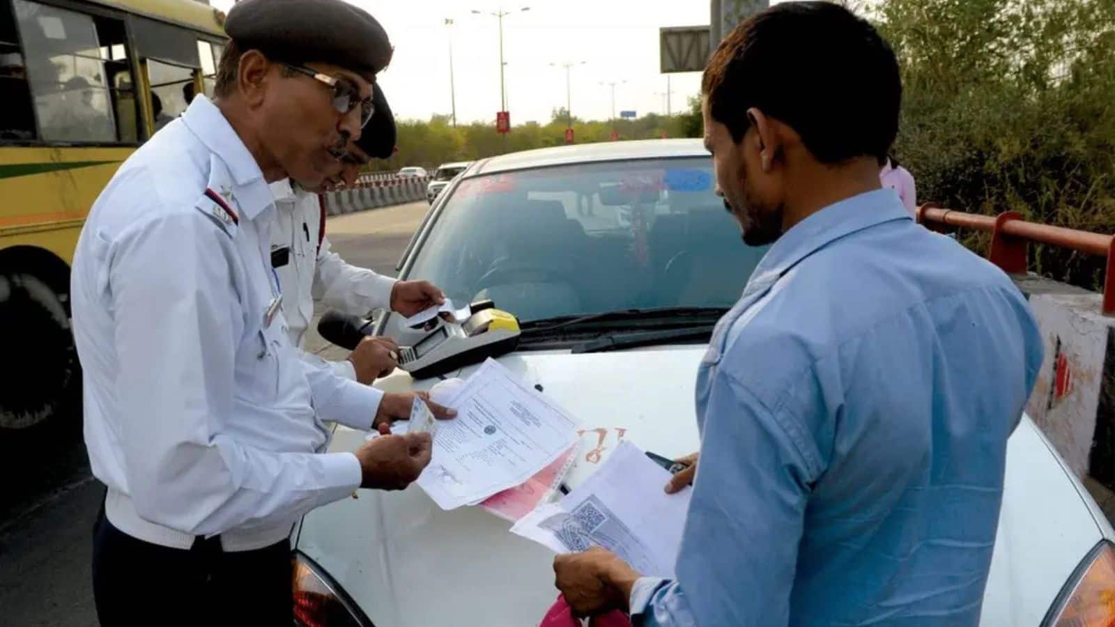 Delhi Traffic Challan: लोक अदालत में होंगे पुराने चालान क्लियर, 13 सितंबर को अपने दस्तावेज लेकर जाएं