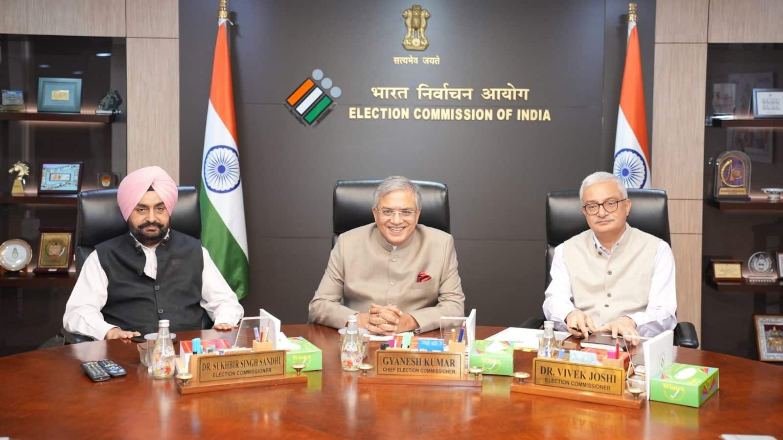 बिहार चुनाव के बाद देशभर में होगा SIR! चुनाव आयोग ने 10 सितंबर को बुलाई एक बड़ी बैठक