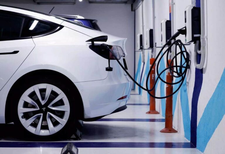 PM E-DRIVE scheme : देश के अहम रूट्स पर लगेंगे सब्सिडाइज्ड EV चार्जिंग स्टेशन, बेधड़क हो कर चला सकेंगे इलेक्ट्रिक वाहन