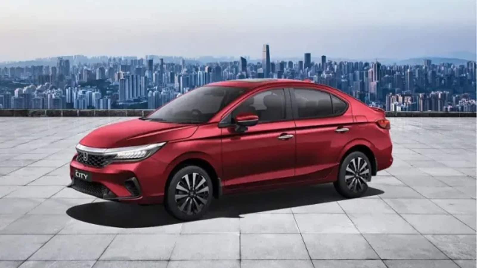 GST कट का असर, 95,500 रुपये तक सस्ती हुईं सेडान कारें, ग्राहकों को मिलेगा बड़ा फायदा